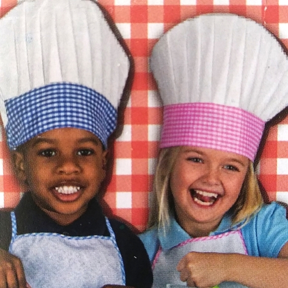 Kids Chef's Hat - Picture 6 of 7